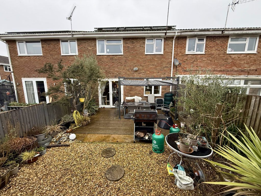 Property photo 2 of 12