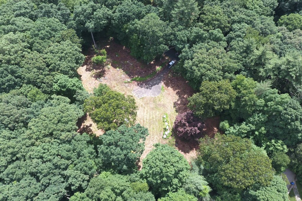 Property photo 2 of 3 <Alttext/>