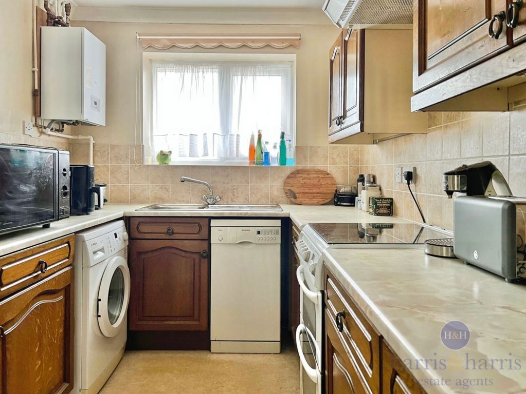 Property photo 3 of 10 Pbox-Img.Jpeg