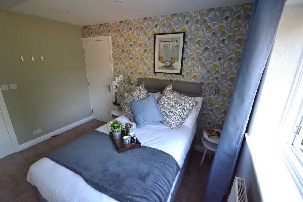 Property photo 2 of 13 4910361