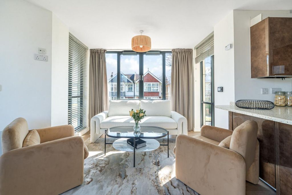 Property photo 1 of 16 Picture 1