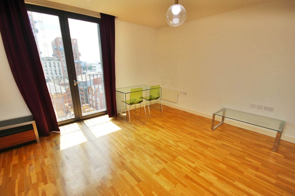 Property photo 3 of 6