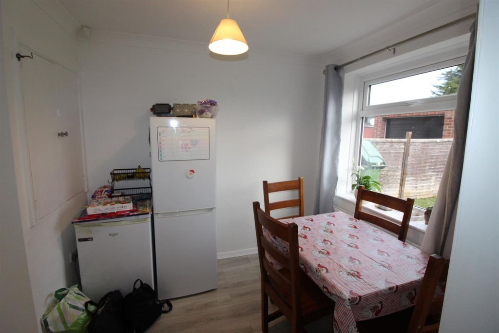 Property photo 3 of 10 Img_1126.Jpg