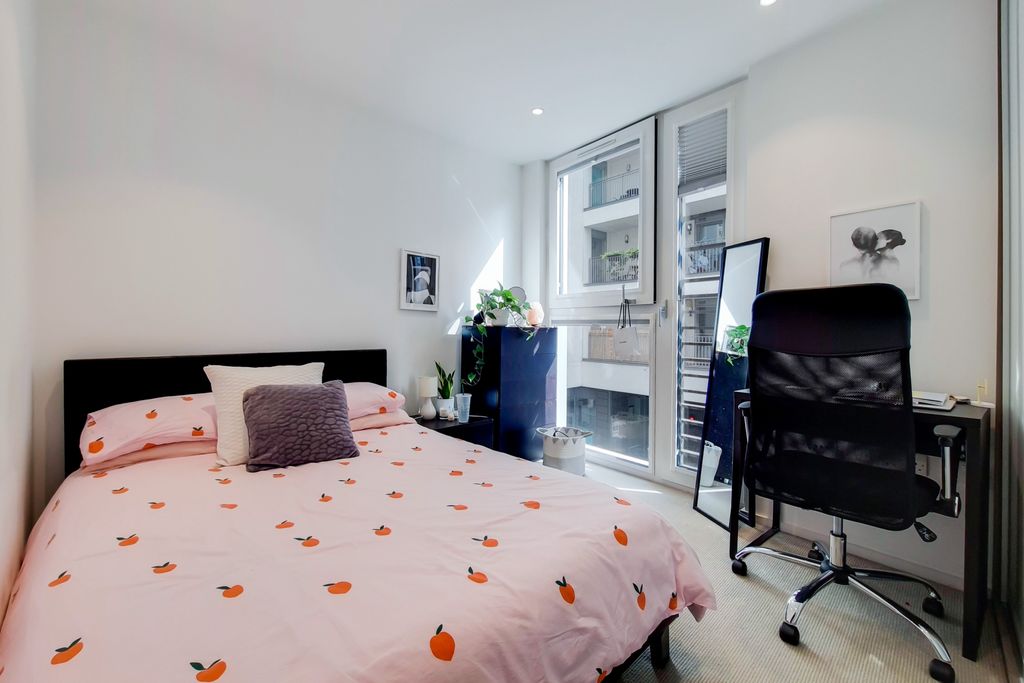 Property photo 3 of 11 Photo 11