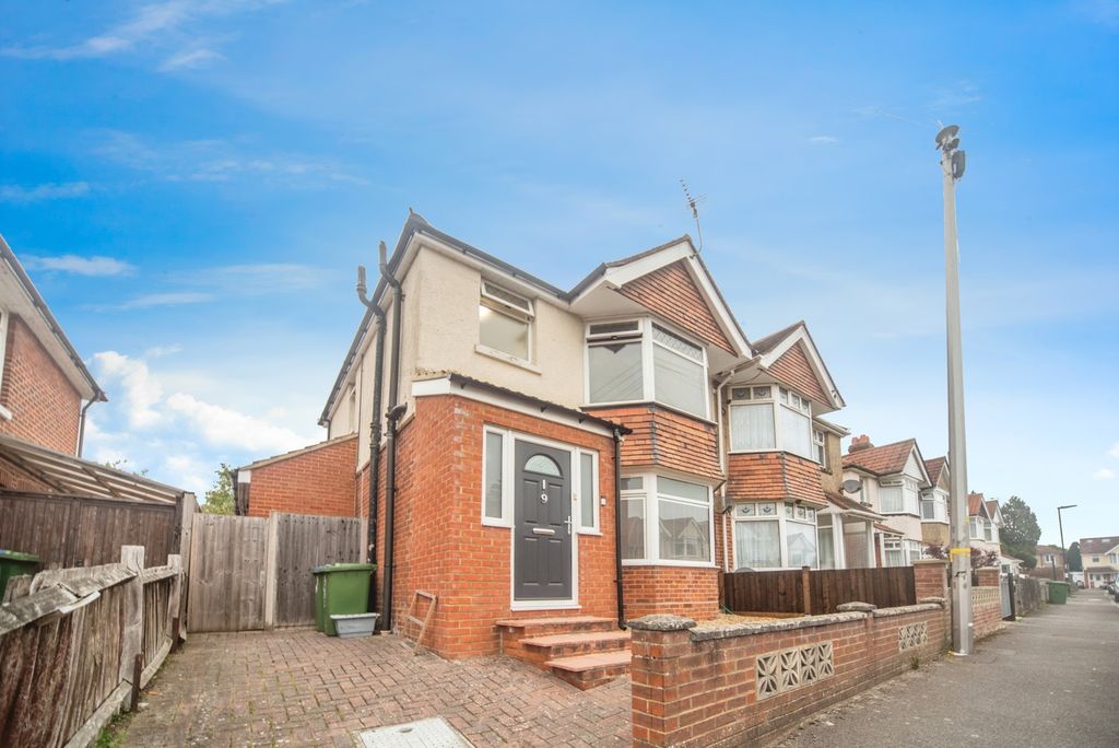 Property photo 1 of 17 Photo