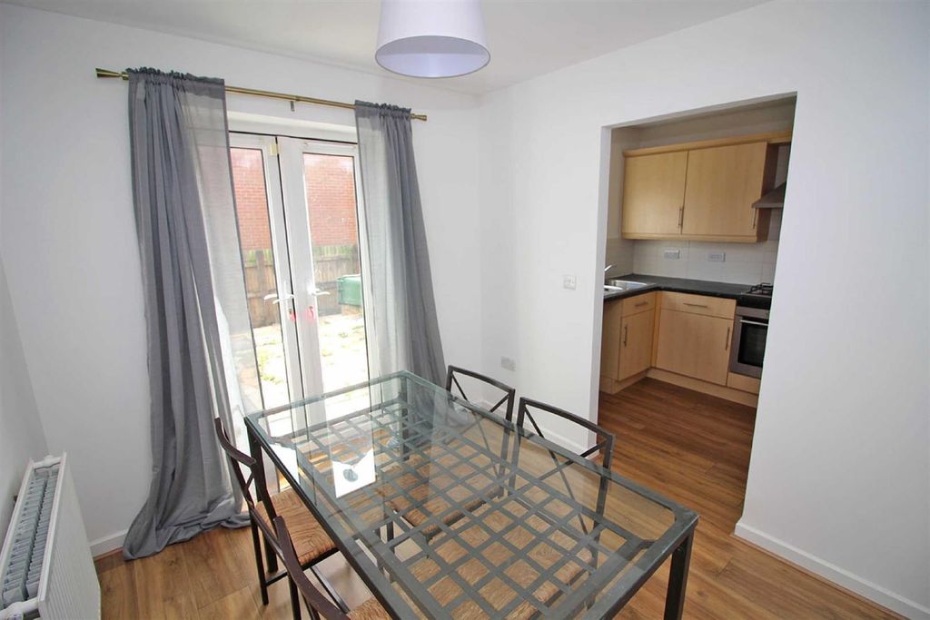 Property photo 3 of 9