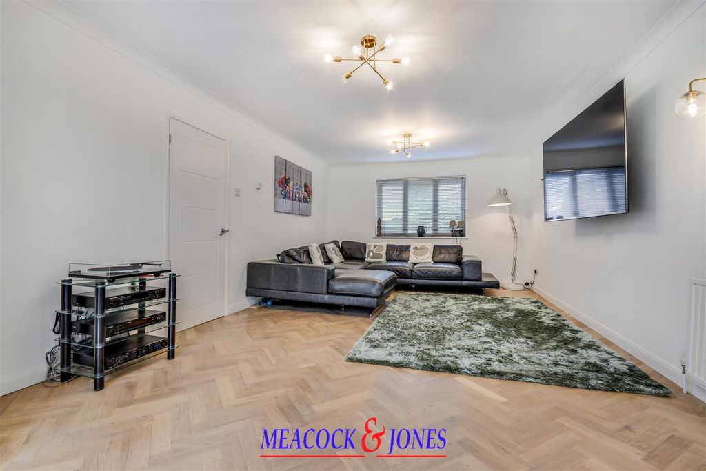 Additional image 12 of 5 bed detached house for saleSilver Birches, Hutton, Brentwood CM13