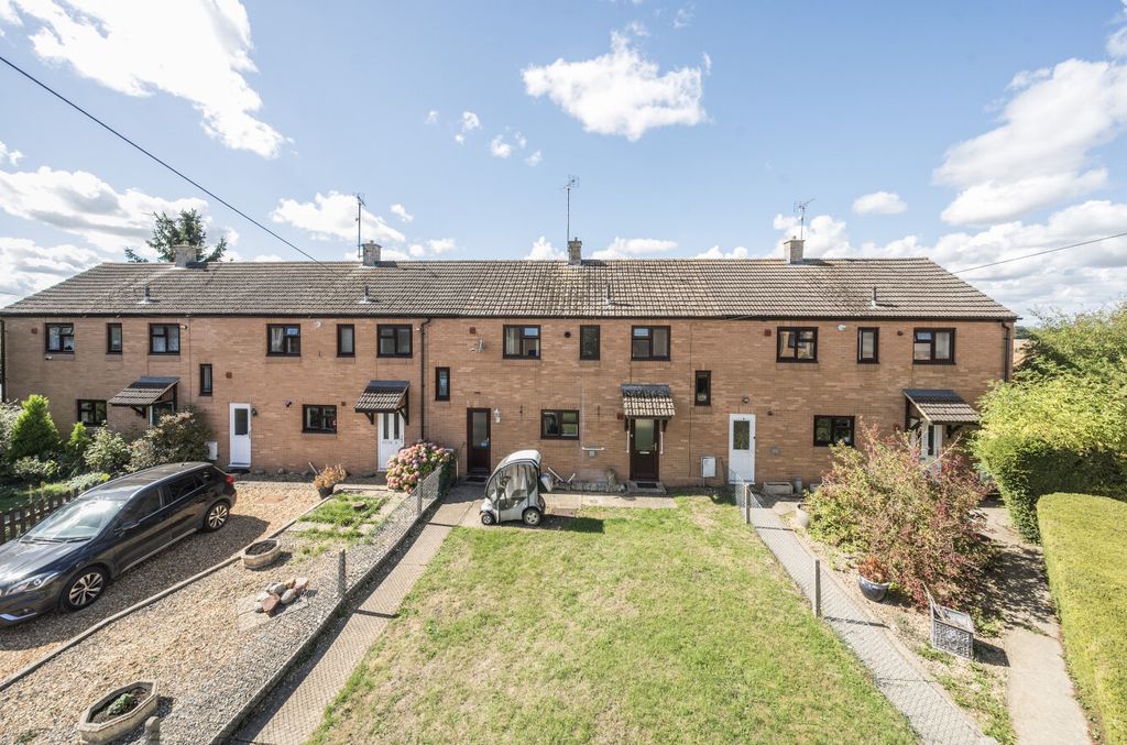 Property photo 1 of 13 1349401-1-68Bf045...