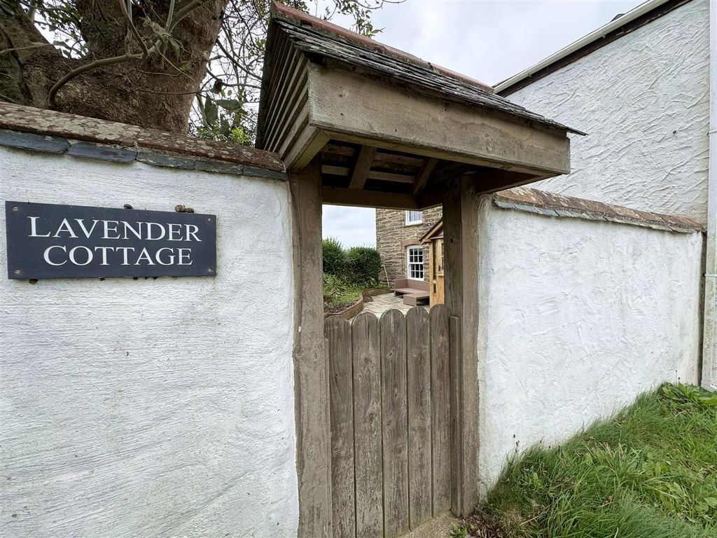 Property photo 1 of 25 Lavender Cottage