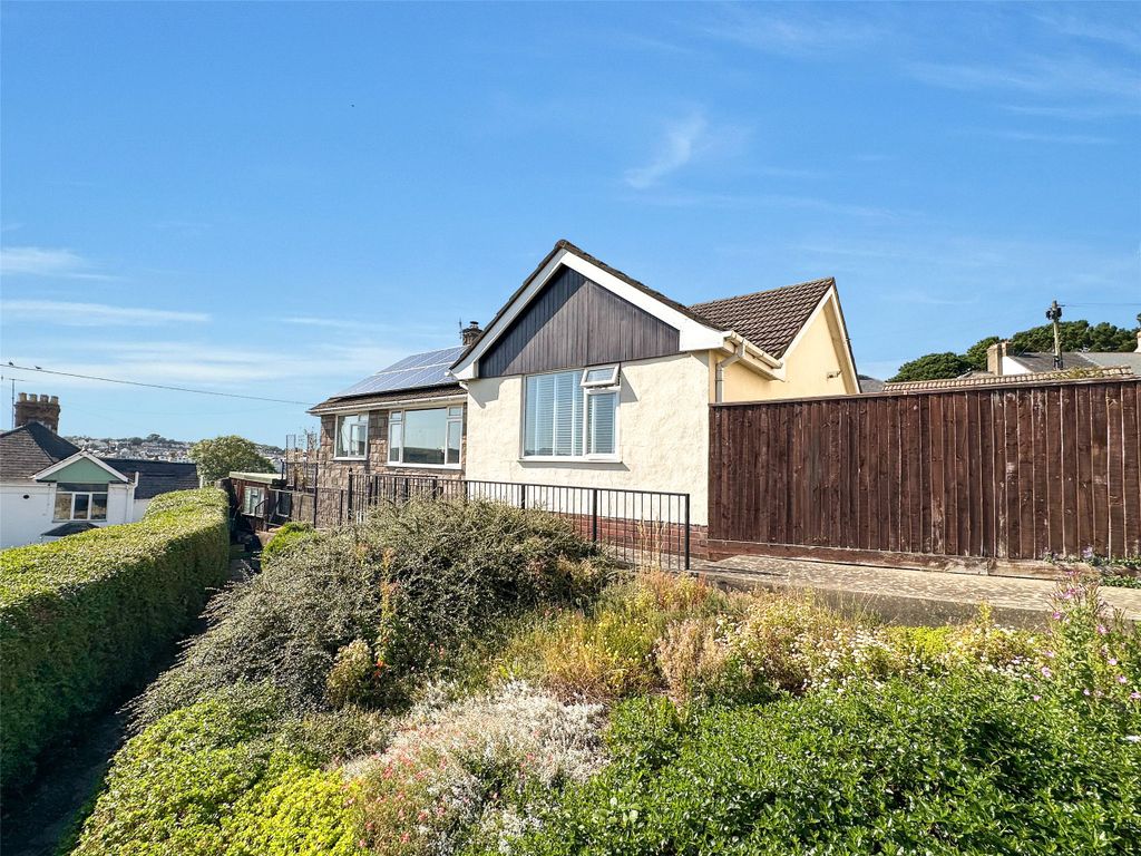 Property photo 3 of 16 Picture No. 06