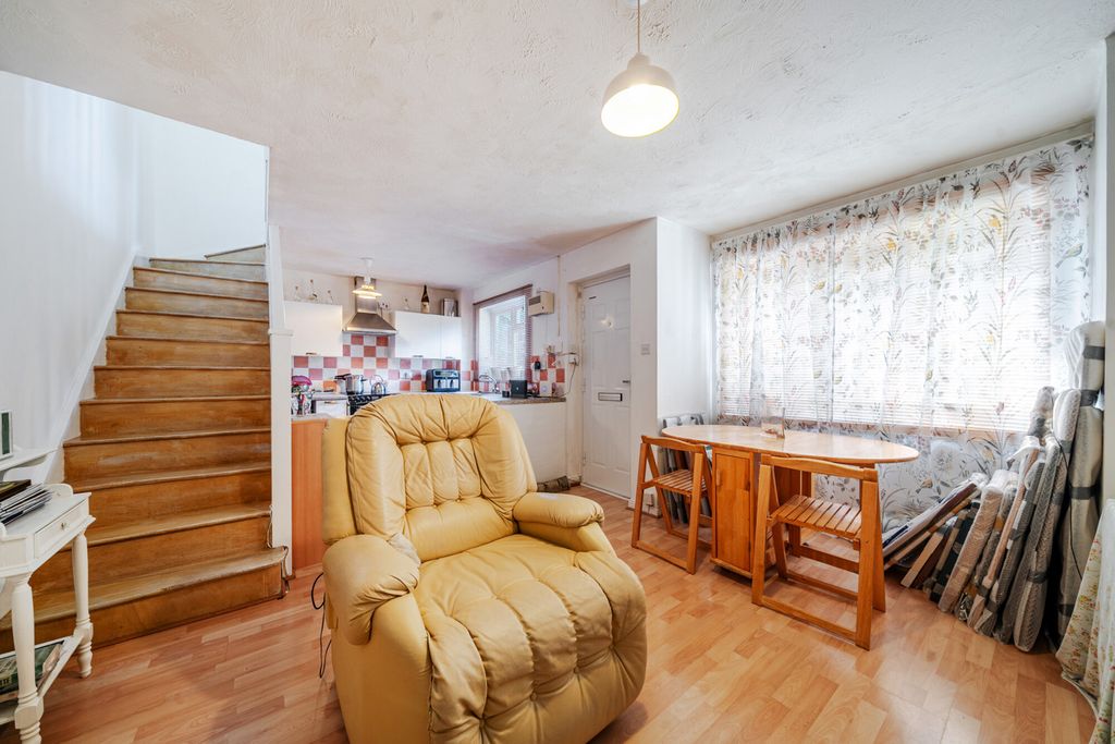 Property photo 3 of 20 1535130-6-6Ace4A3...