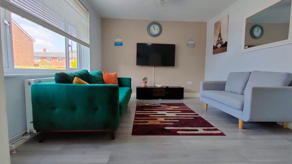 Property photo 1 of 19