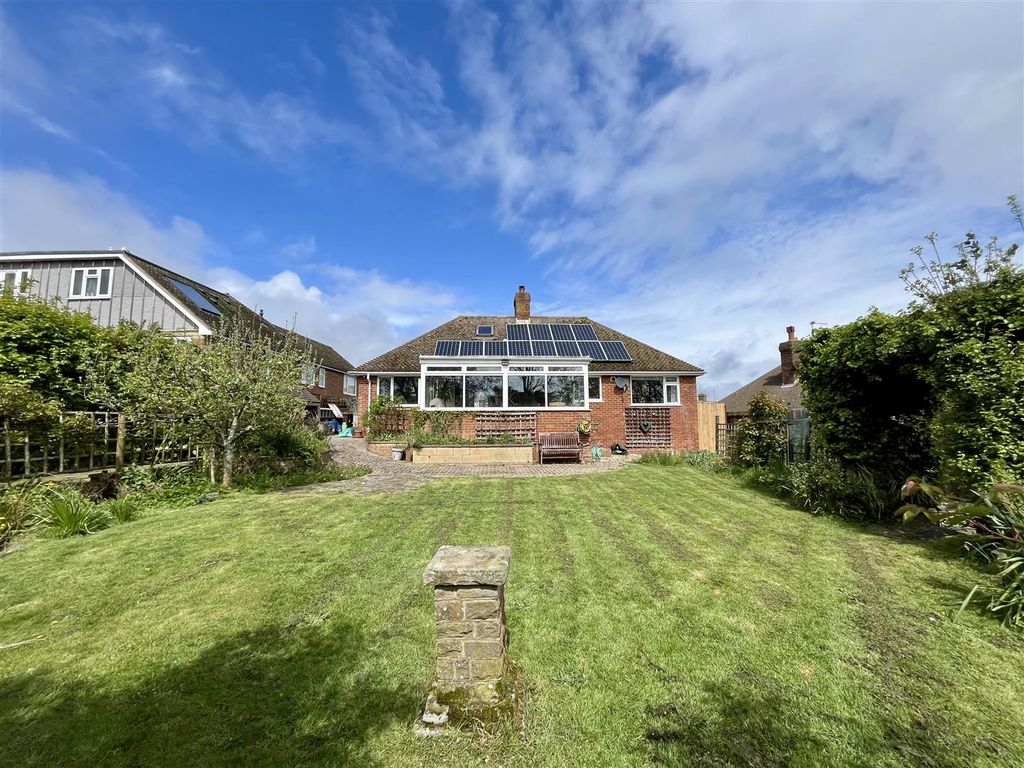 Property photo 1 of 25