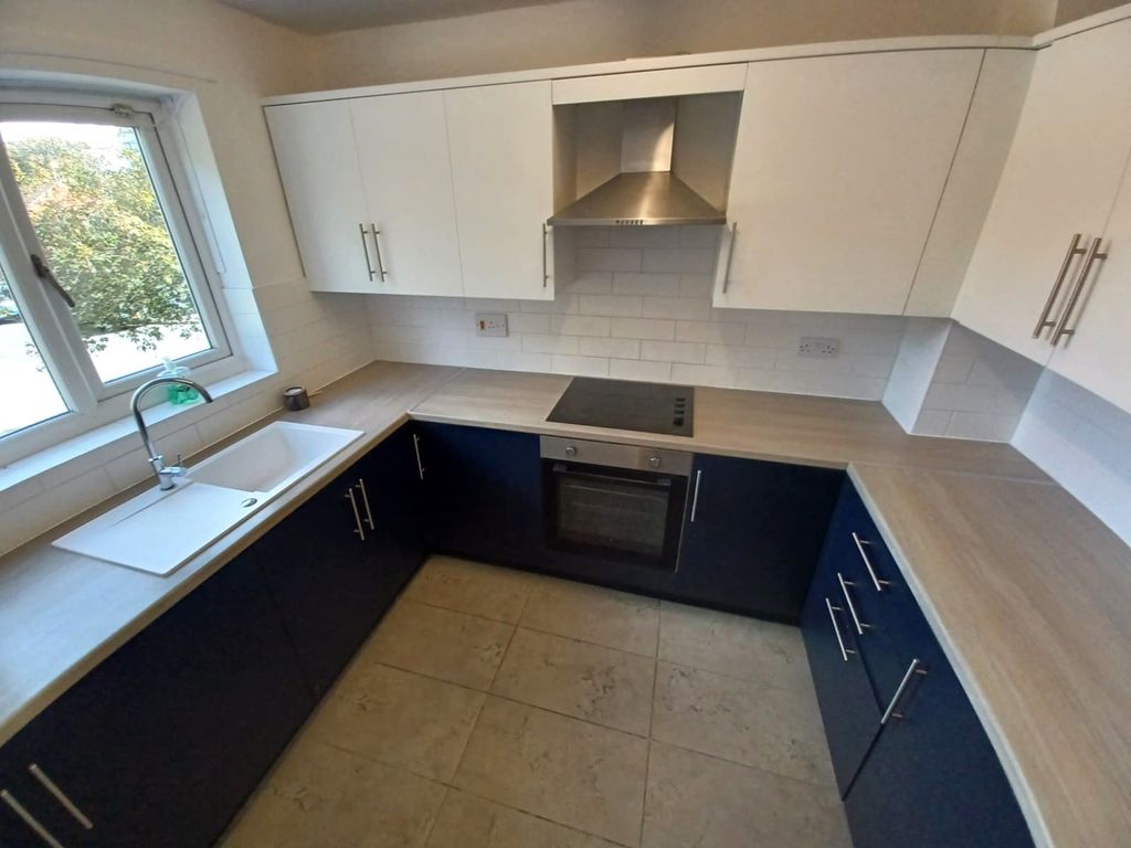 Property photo 3 of 17 Picture No. 29