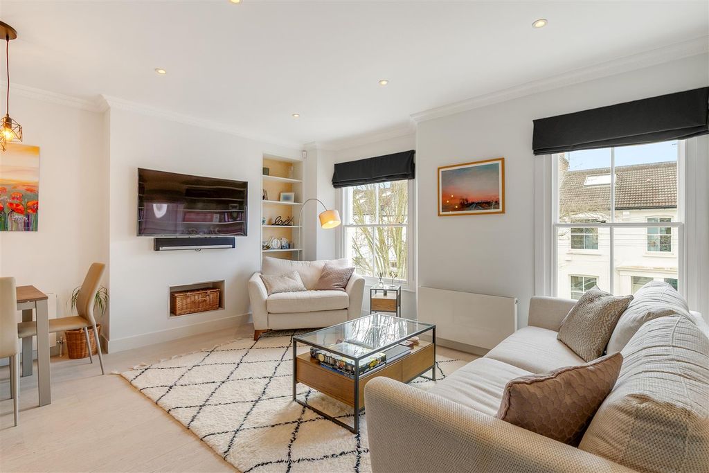 Property photo 2 of 19 Broughtonroad1A-8.Jpg