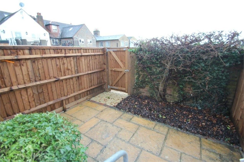 Property photo 1 of 3