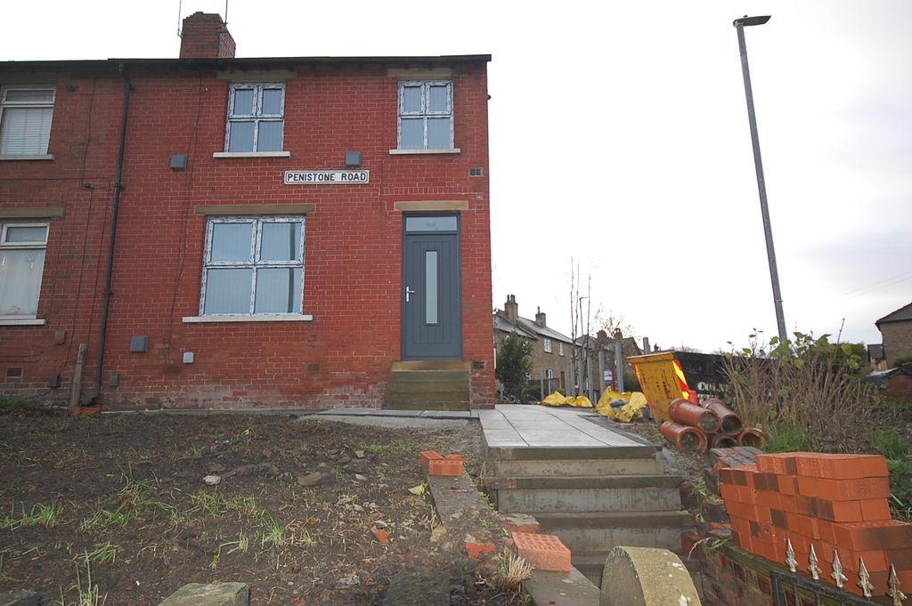 Property photo 1 of 8