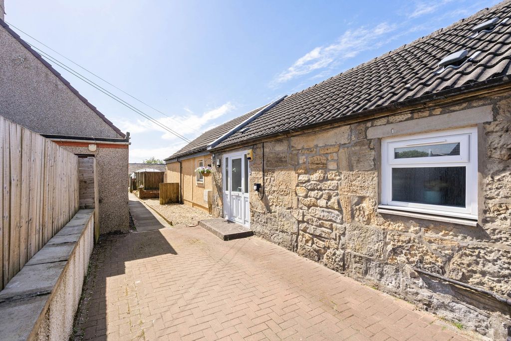 Property photo 1 of 31 Front View