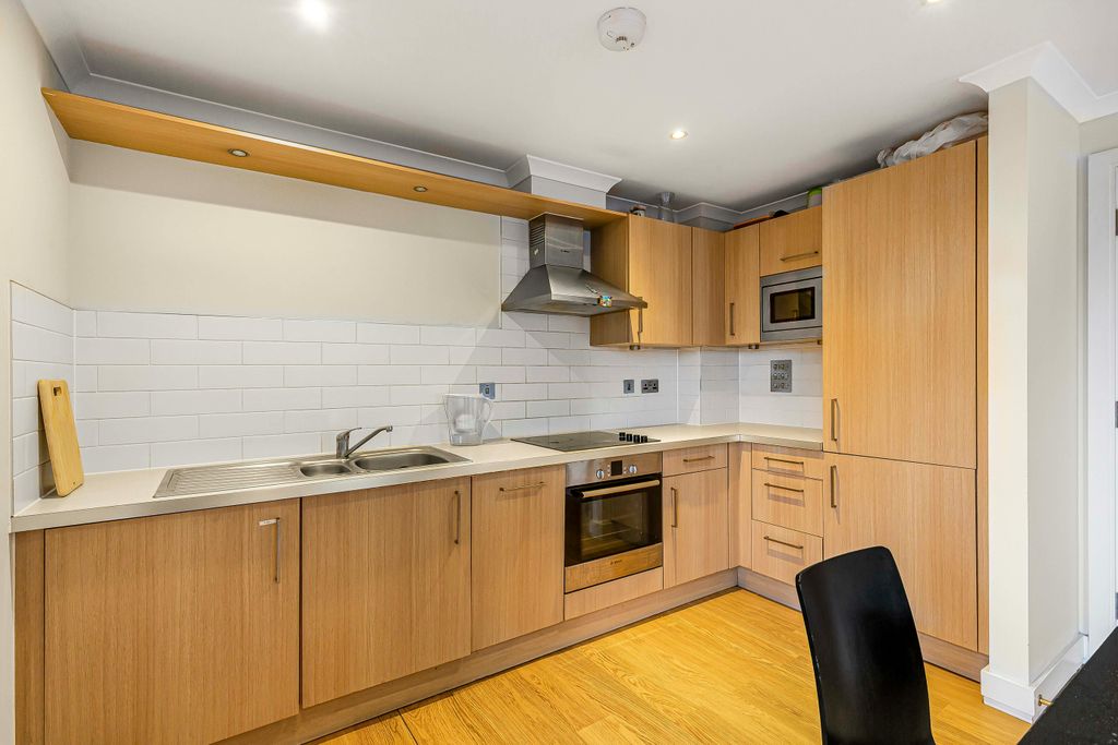Property photo 3 of 9 Daniel_Watneyedge_Apartments14.Jpg