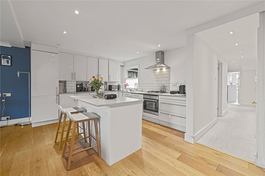 Property photo 3 of 13 Picture No. 17