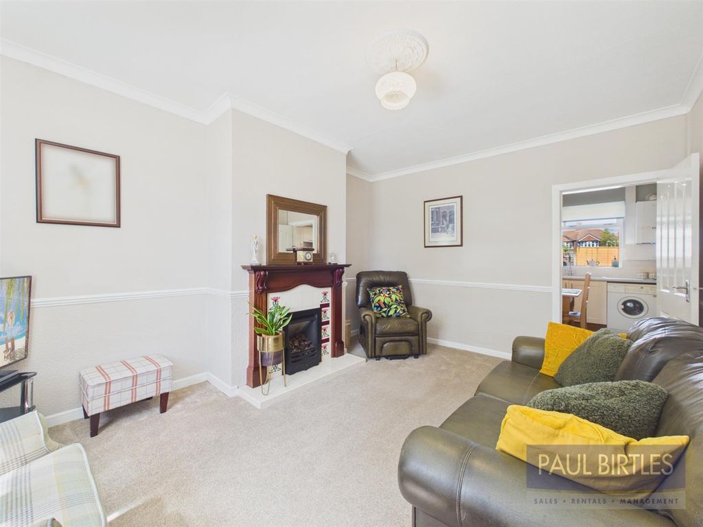 Property photo 3 of 20 Cam04378G0-Pr0368-Still016.Jpg