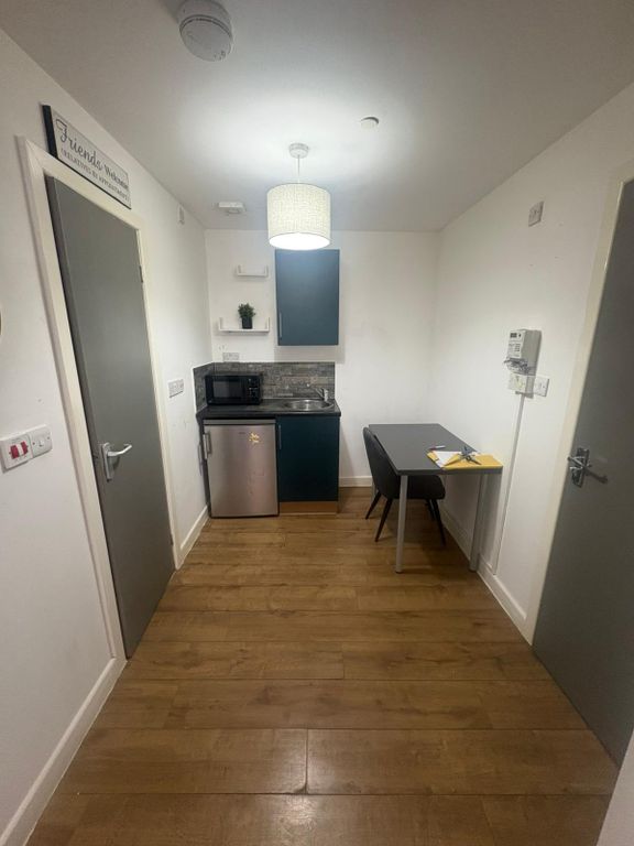 Property photo 2 of 4