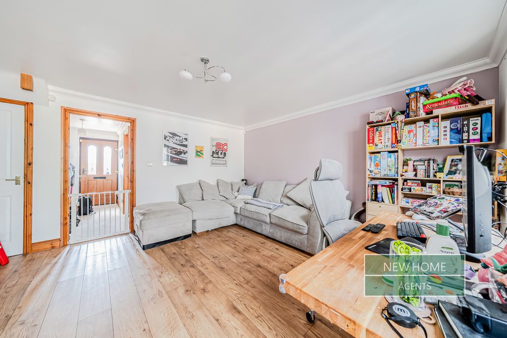 Property photo 3 of 15 Photo 6