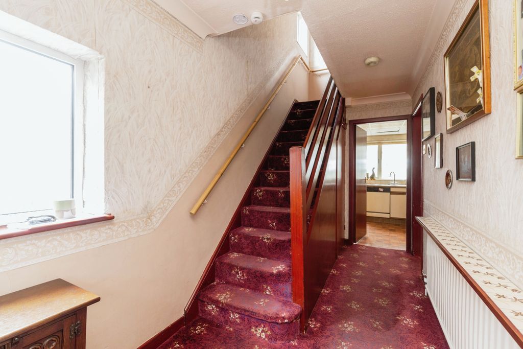 Property photo 3 of 17 Stairs