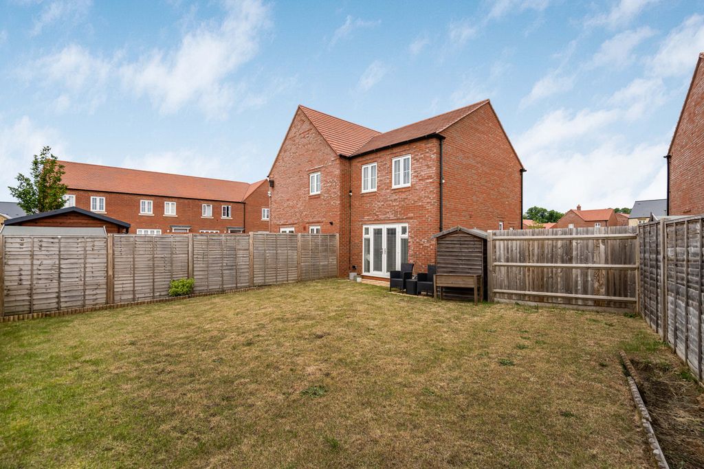 Property photo 3 of 22