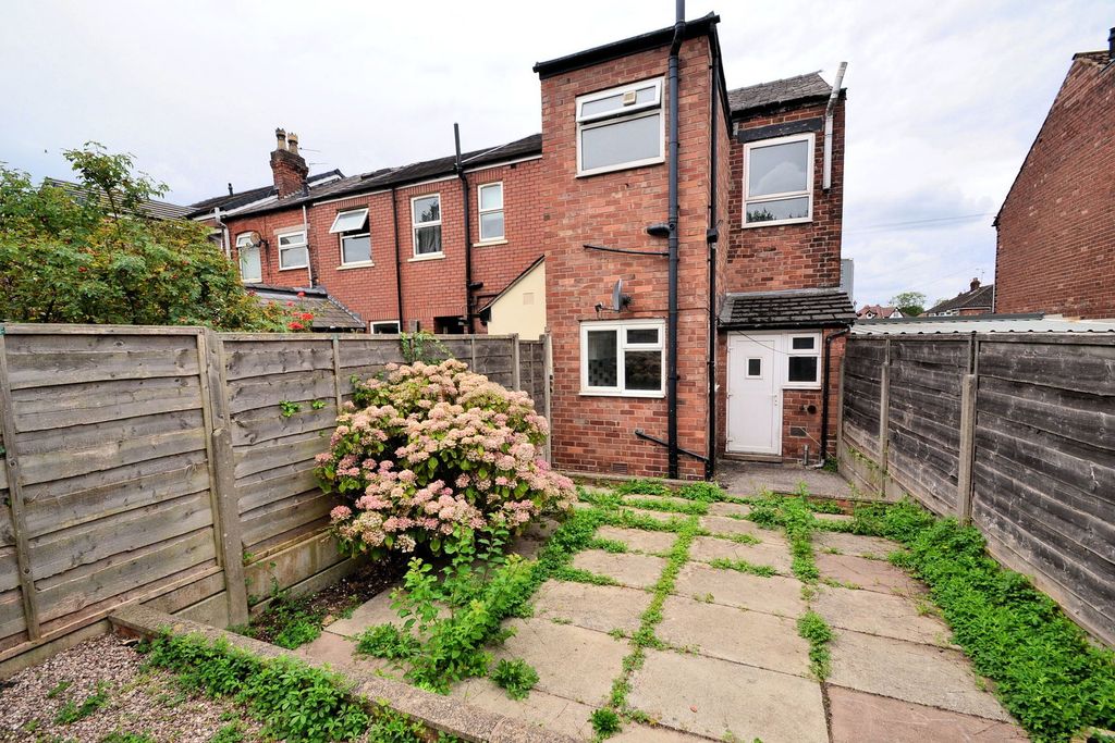 Property photo 2 of 14