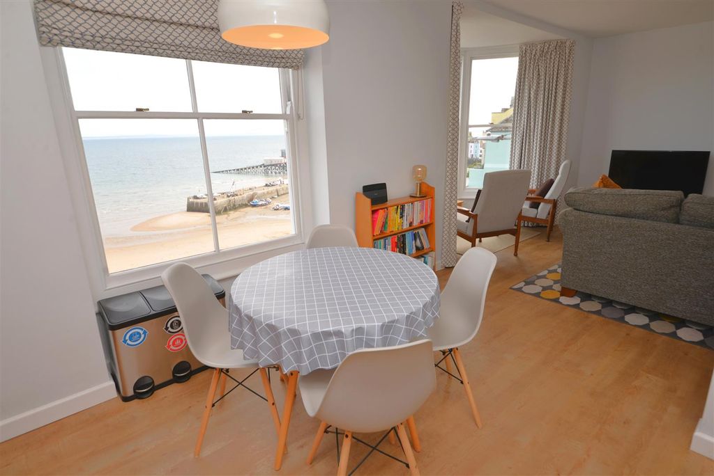 Property photo 2 of 14 Lounge/Kitchen/Diner