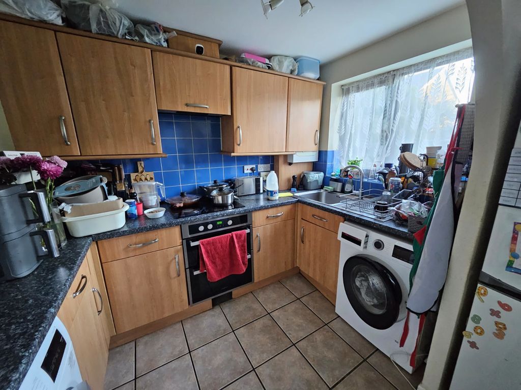 Property photo 3 of 9 Photo 3