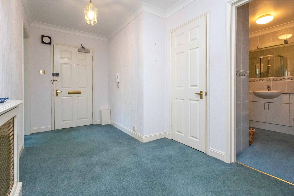 Property photo 2 of 16 Picture No. 08