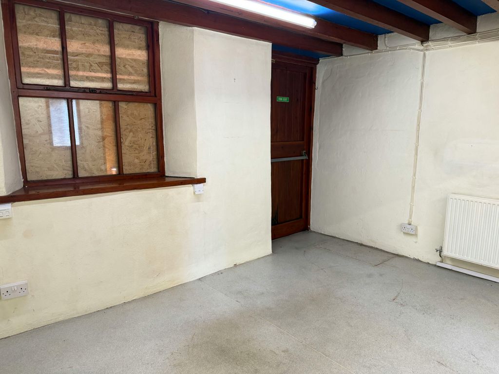 Property photo 2 of 16 Img_1201.Jpg