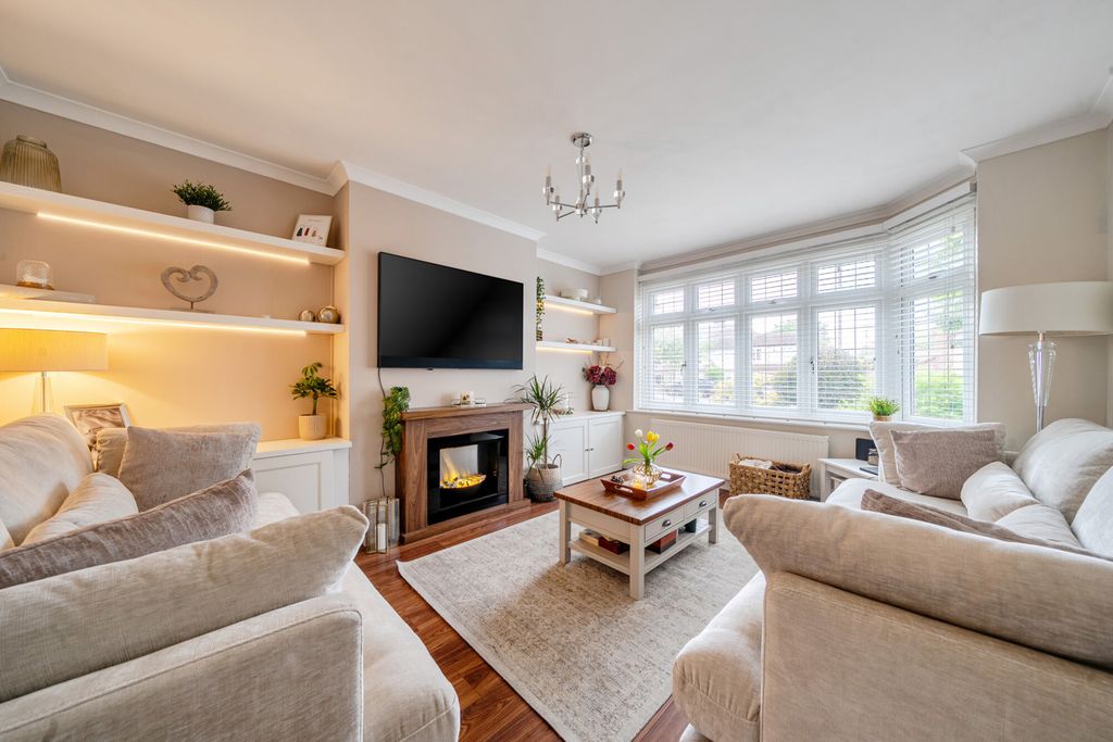Property photo 2 of 23 1454876-14-6A0485...