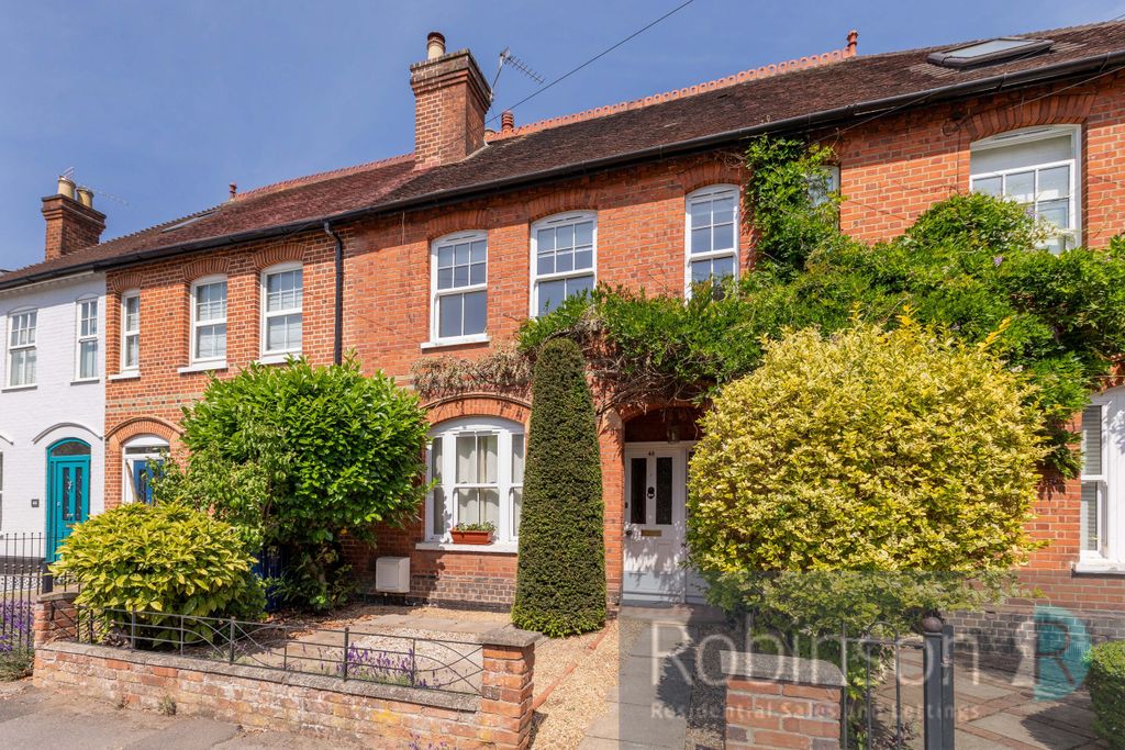 Property photo 1 of 17 40 Wellington Road-5