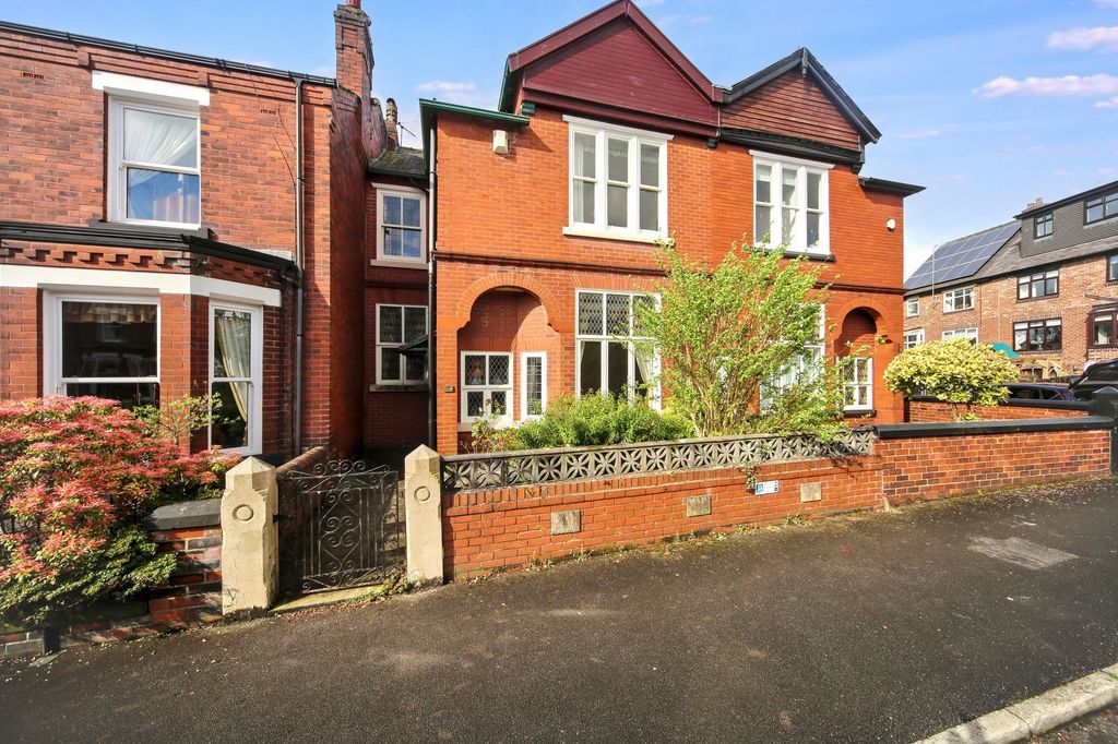 Property photo 1 of 25