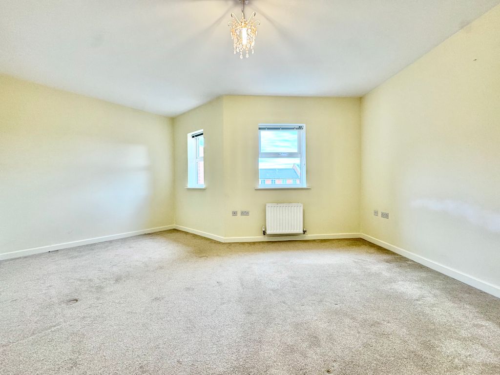 Property photo 2 of 7 Bedroom 1