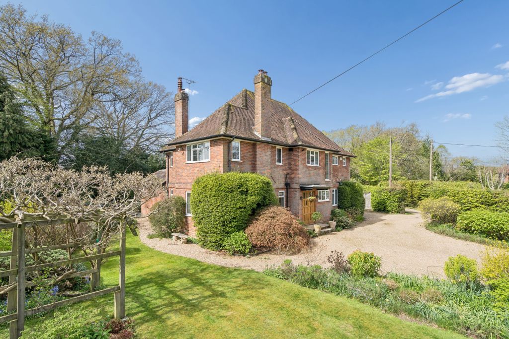 Property photo 1 of 16