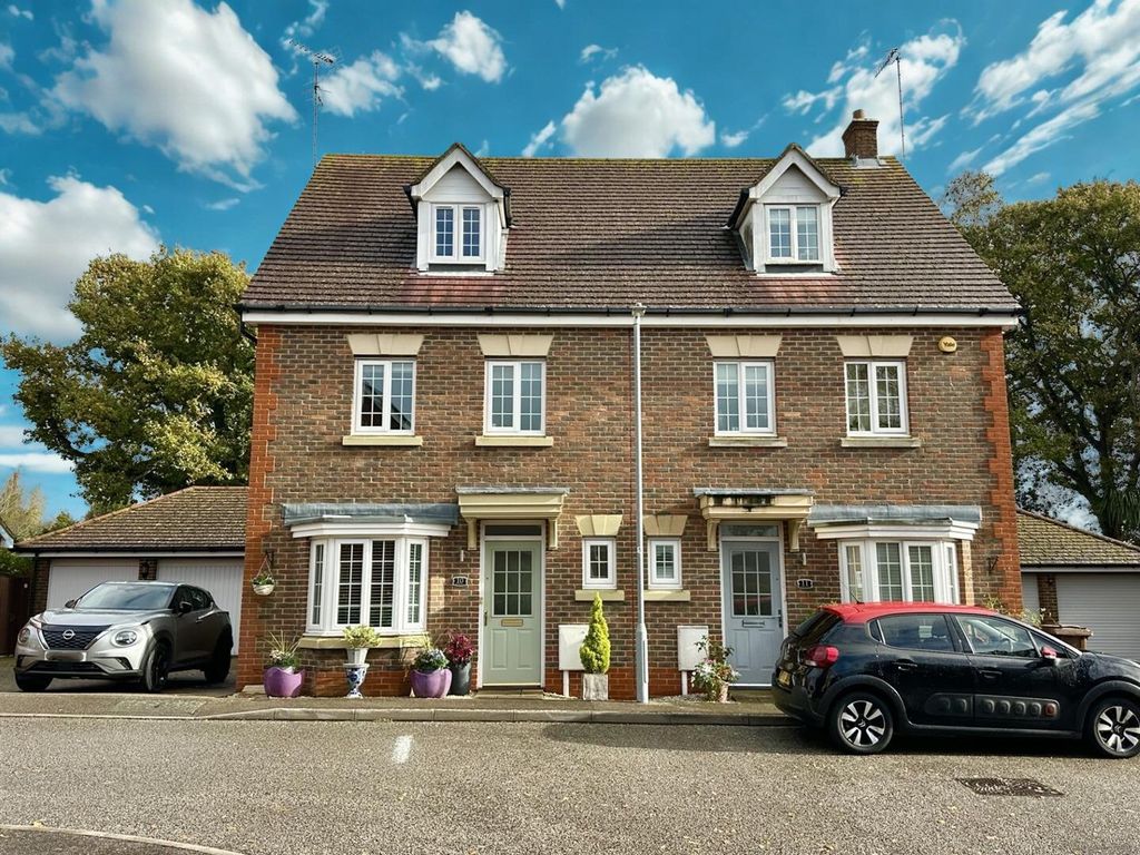 Property photo 3 of 24