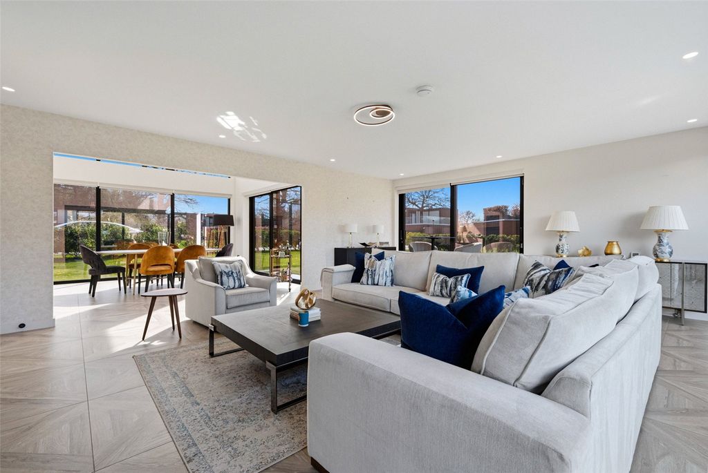 Property photo 3 of 25 Picture No. 25