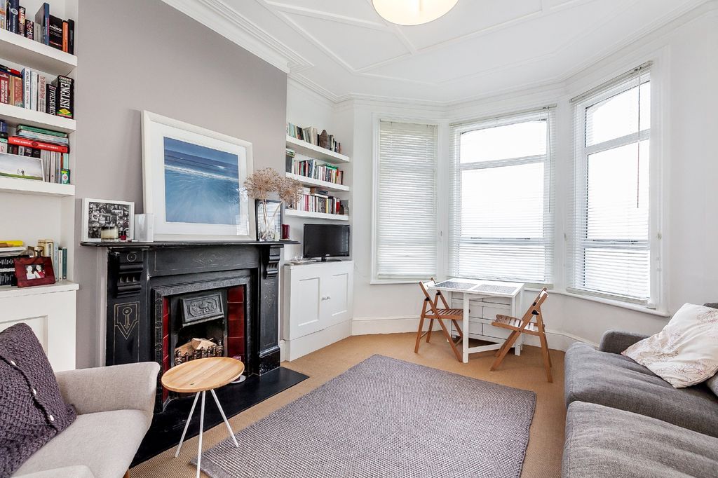 Property photo 2 of 14