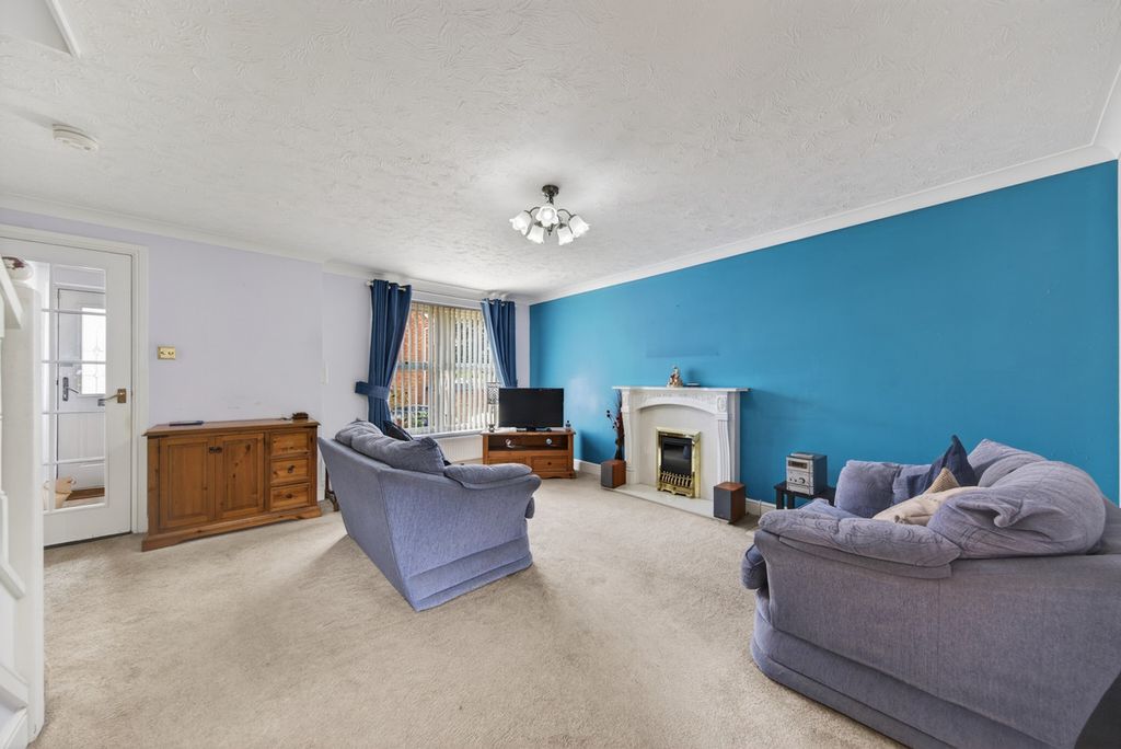 Property photo 3 of 29