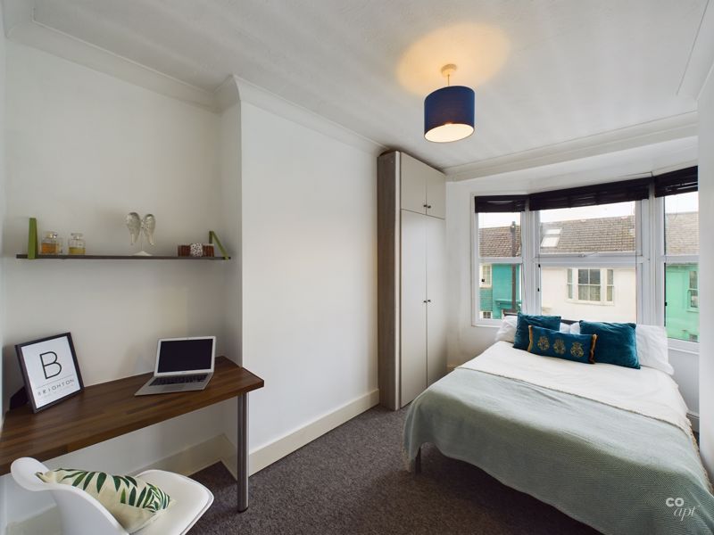 Property photo 1 of 15 Bed 3