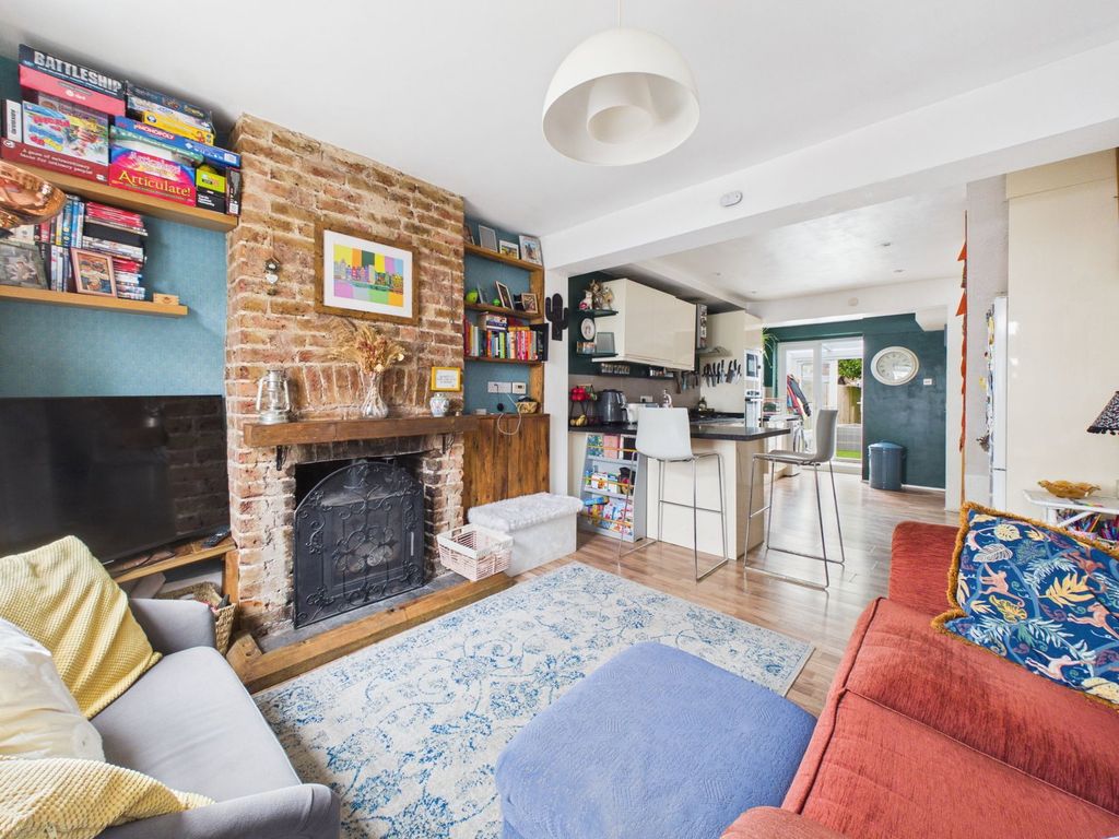 Property photo 3 of 12