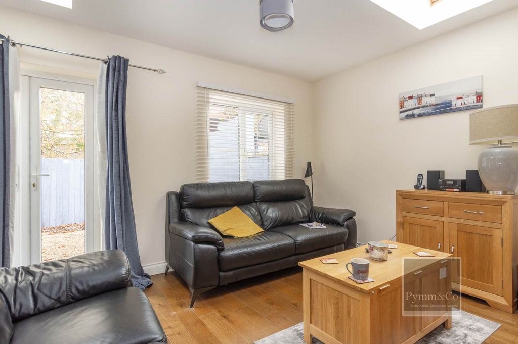 Property photo 3 of 9