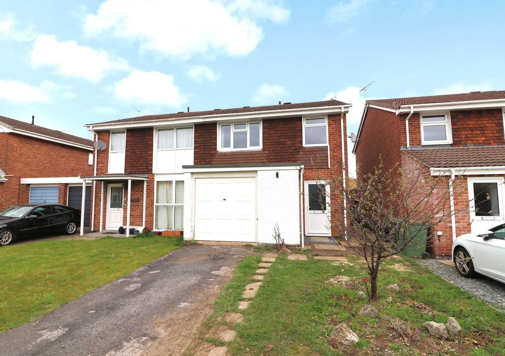 Property photo 1 of 12