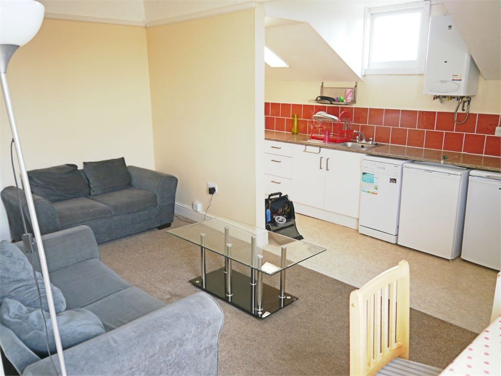 Property photo 3 of 14