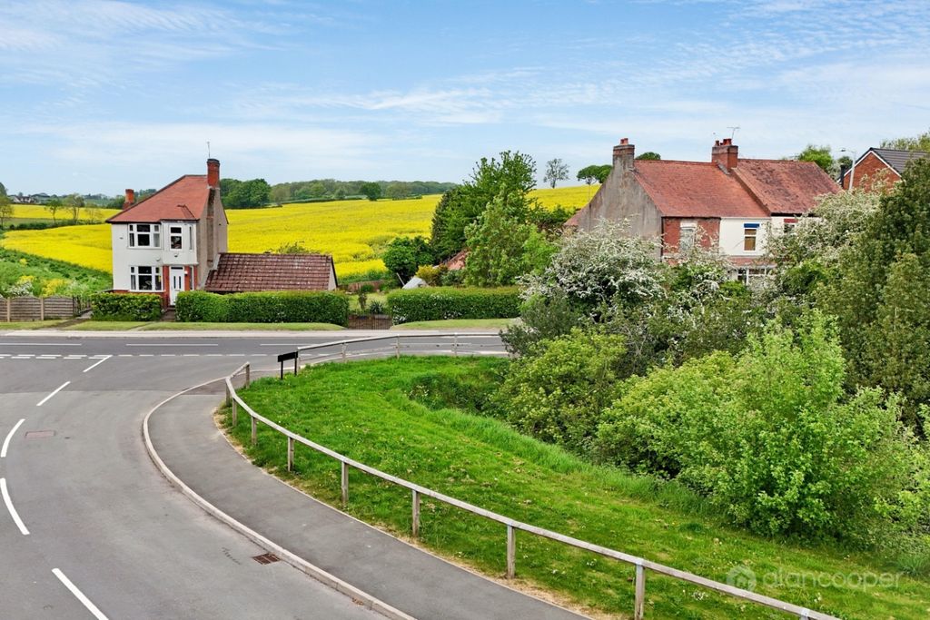 Property photo 2 of 29 5132584