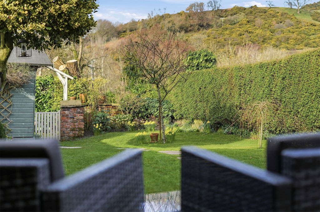 Property photo 3 of 37